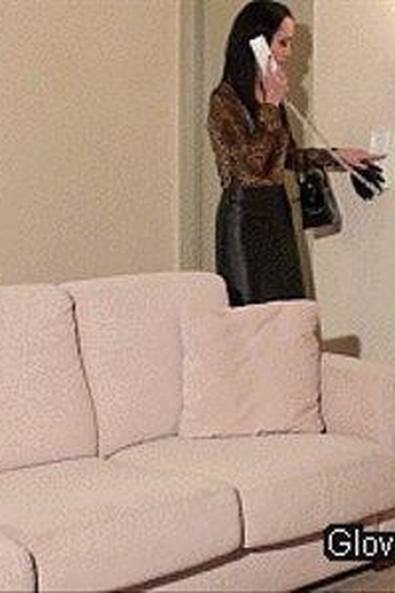 TV Repairman (Mp 4) - Screenshot 1 of 4 - Cumshot