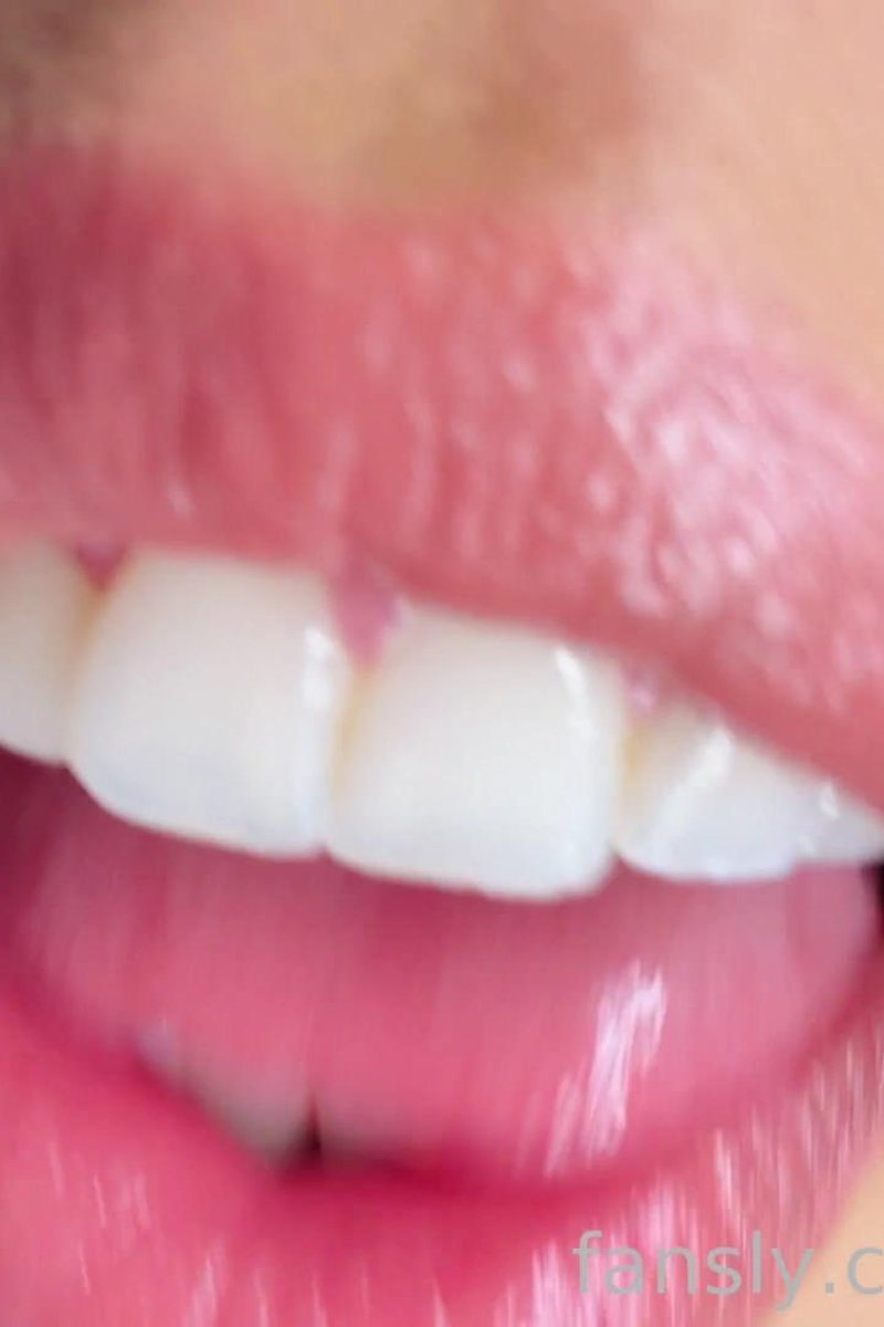 ASMR Lovers - Screenshot 1 of 4 - Ahegao