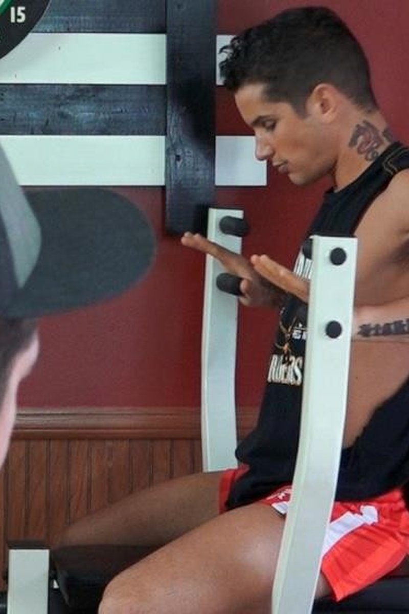 Foreign Attraction - Screenshot 1 of 4 - Colby Chambers
