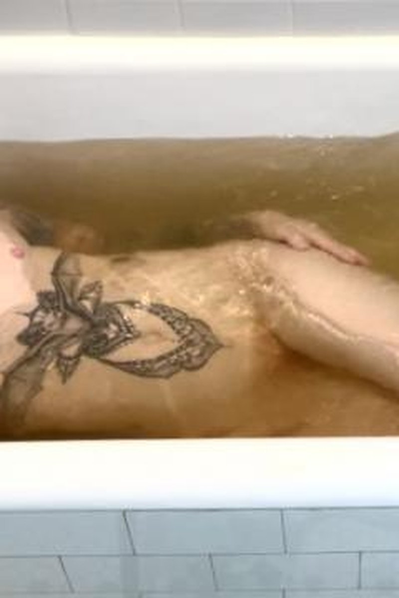 Bath Time - Screenshot 1 of 4 - Armpit Fetish