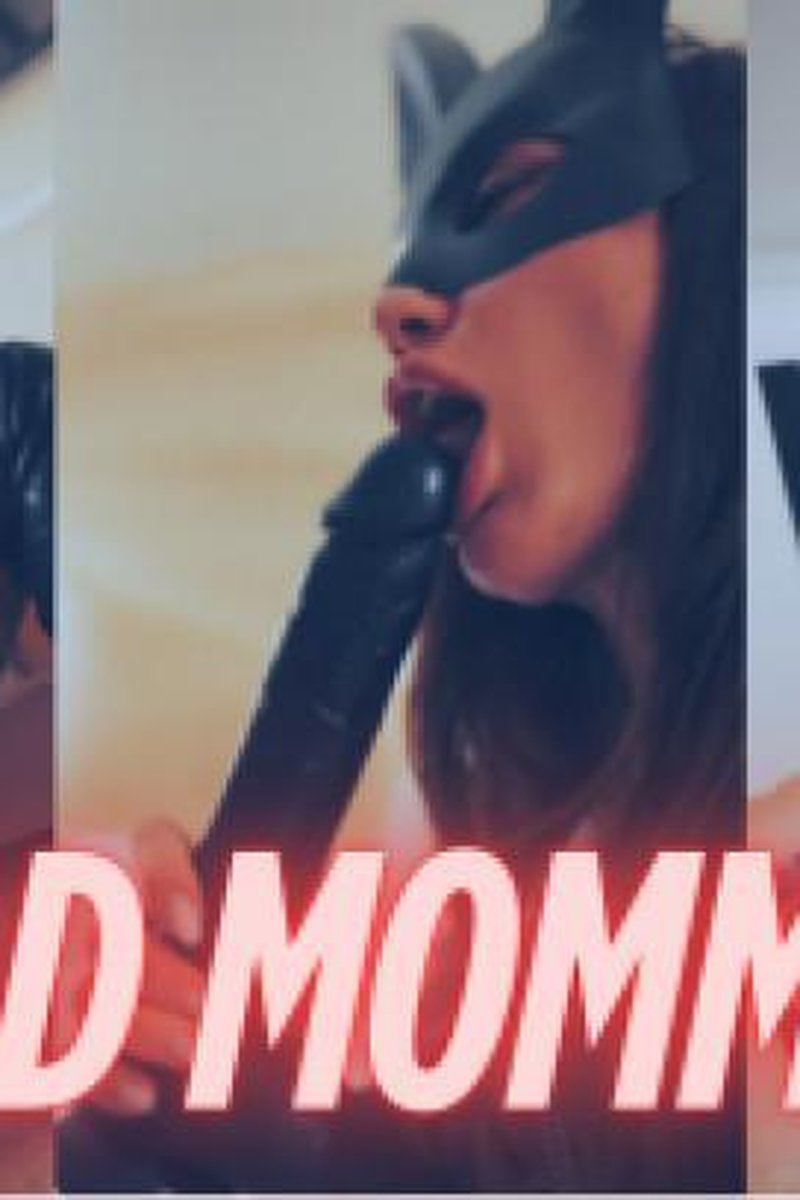 Bad Step-Mommy - Screenshot 1 of 4 - Big Tits