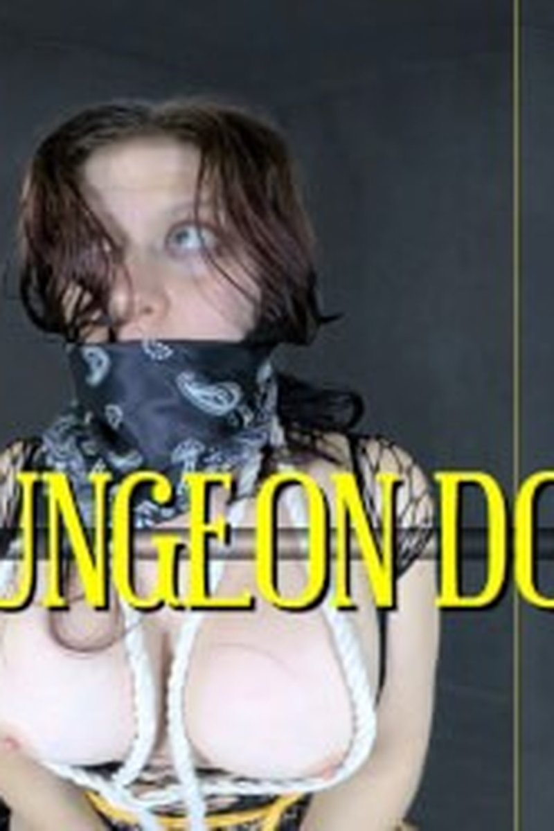 Dungeon Doll - Screenshot 1 of 4 - BDSM
