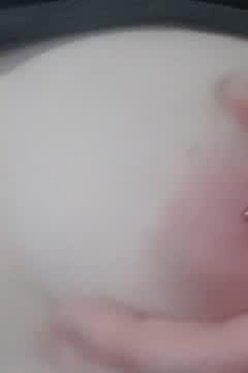Hand Milking - Screenshot 1 of 4 - Breast Play
