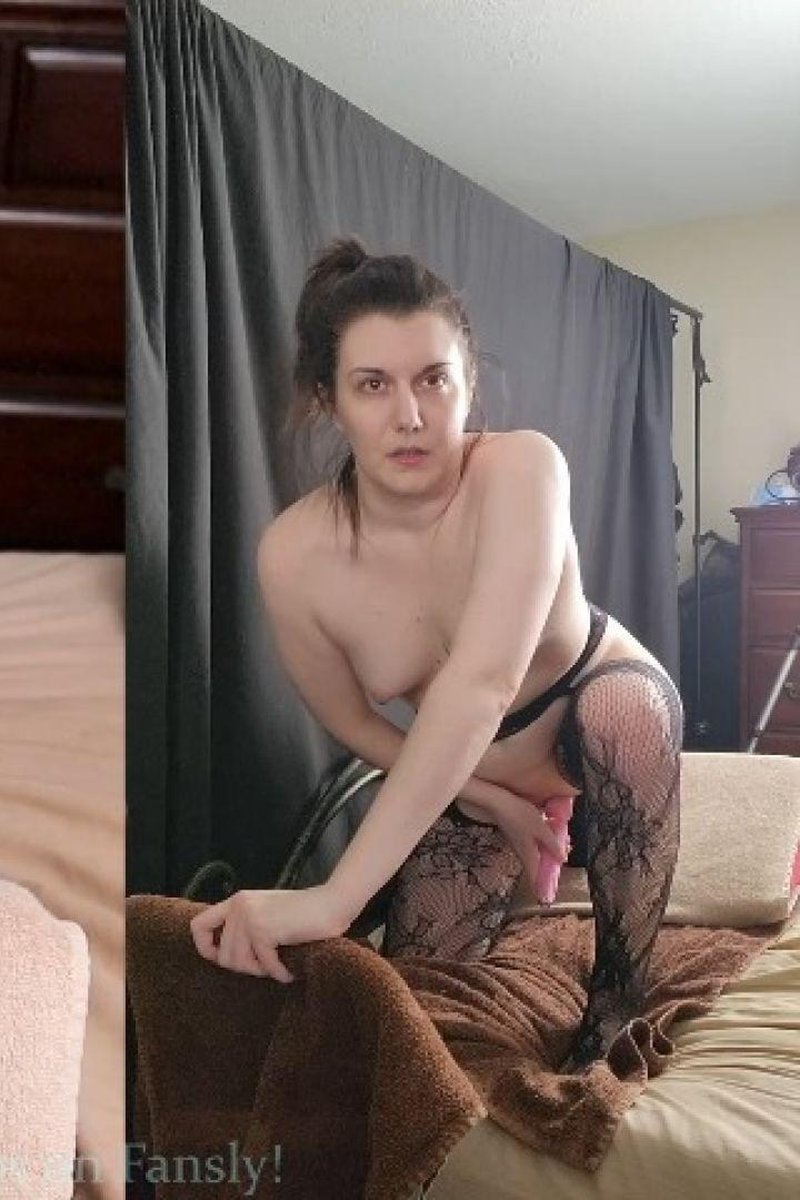 Riding A Gothic Corn - Screenshot 1 of 4 - Anal