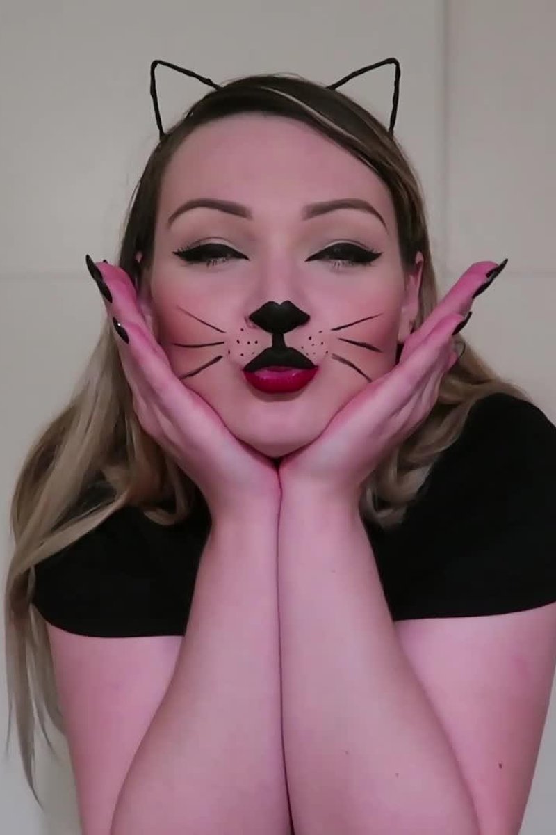 Kitty Tities - Screenshot 1 of 4 - BBW