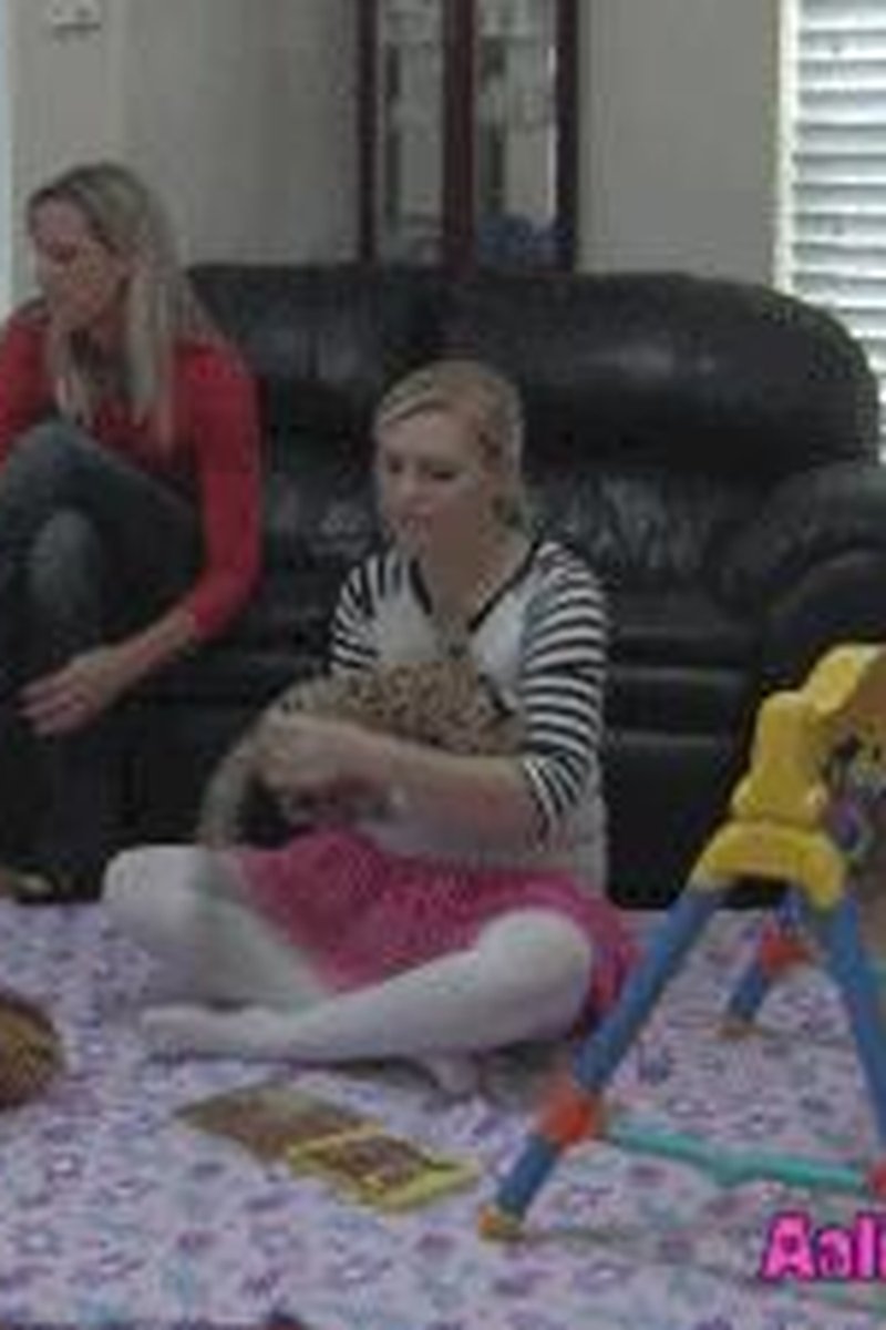 Amanda Thickly Diapered and Off to Bed - Hq - Screenshot 1 of 4 - Diaper