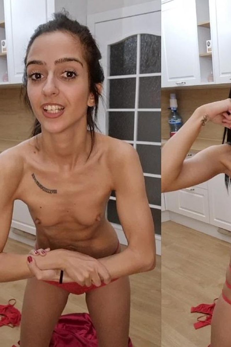 Biceps Flexing - Screenshot 1 of 4 - Brown Hair