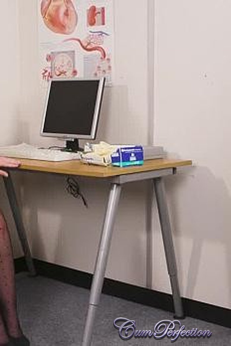 Painful Erection - Screenshot 1 of 4 - Behind The Scenes