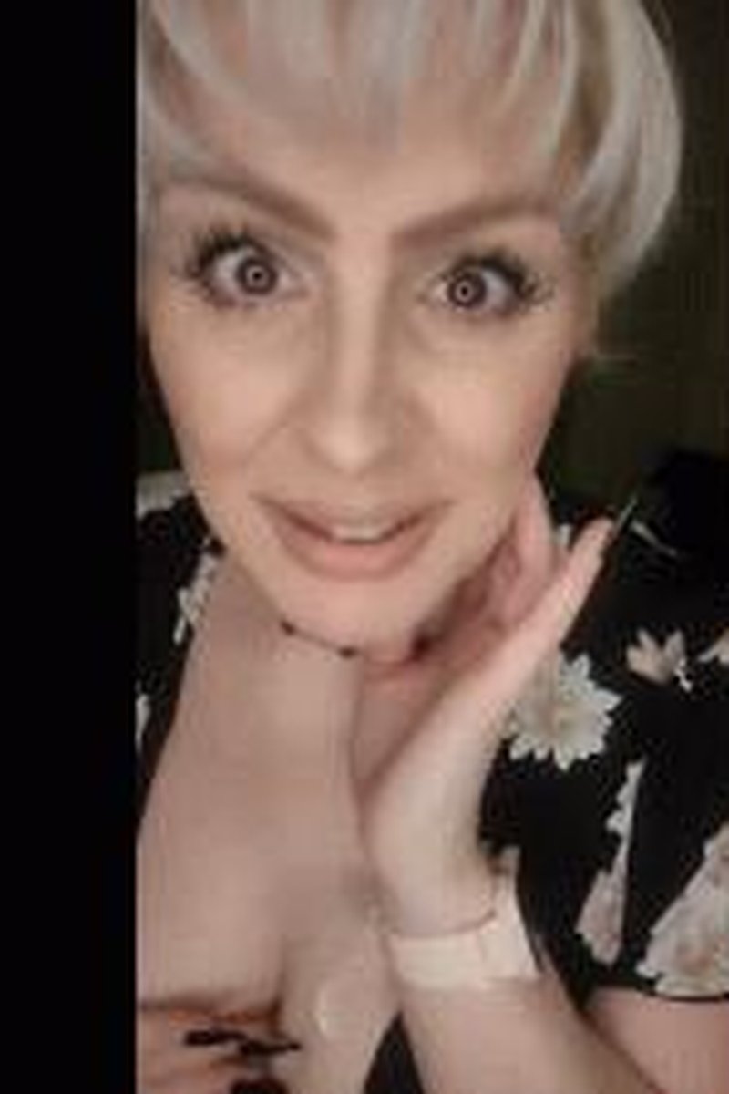 Mini Mockery - Screenshot 1 of 4 - Blonde Hair (Female)