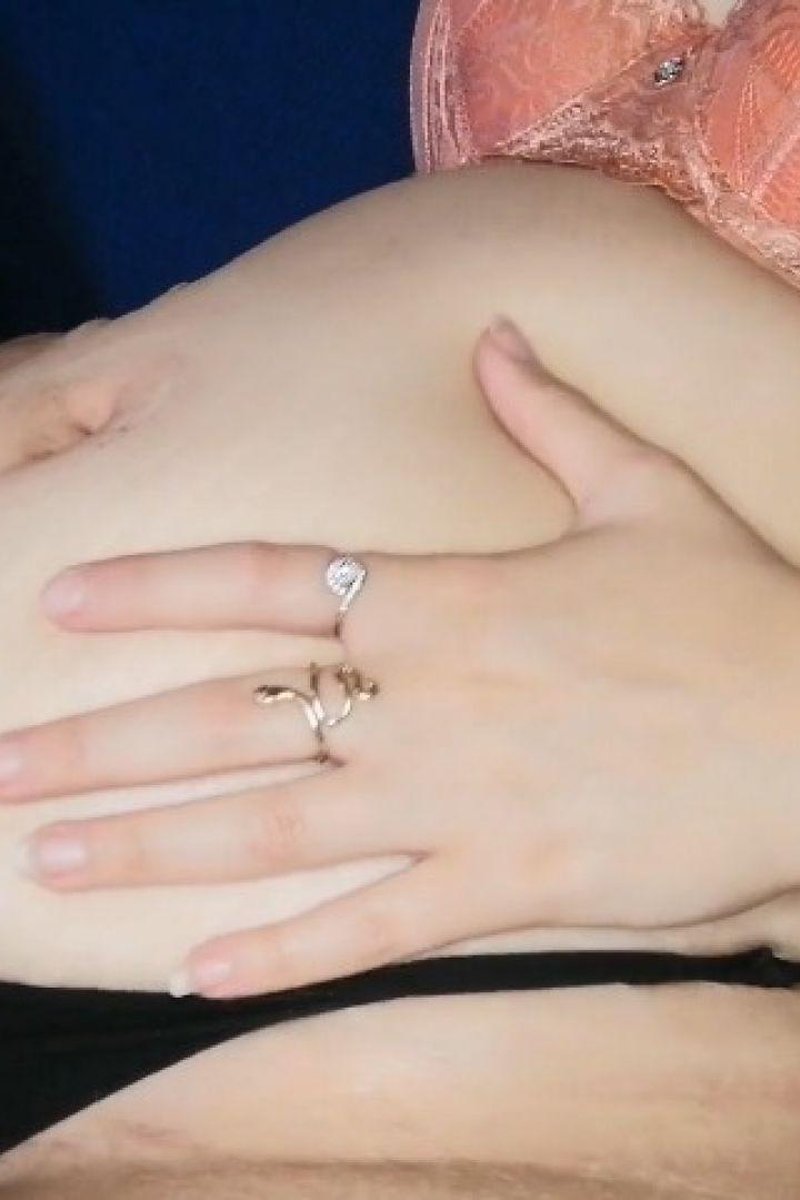 Big Belly - Screenshot 1 of 4 - Belly Fetish