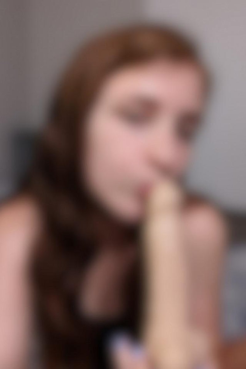 Sloppy BJ - Screenshot 1 of 4 - Babes