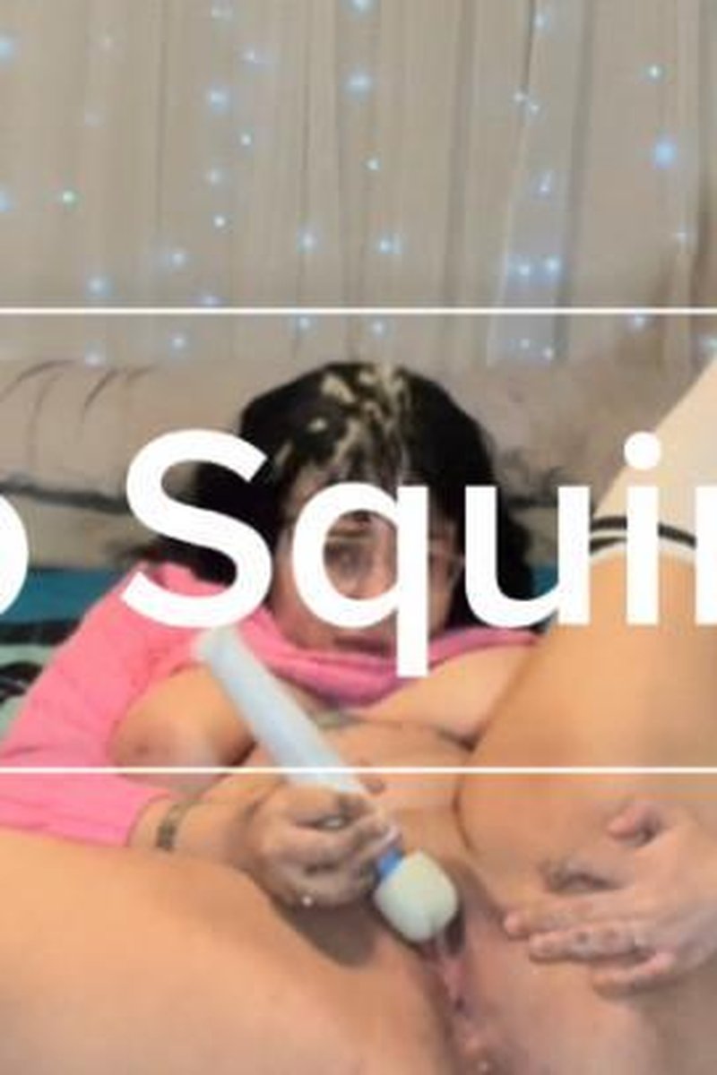 Solo Squirt - Screenshot 1 of 4 - Babes