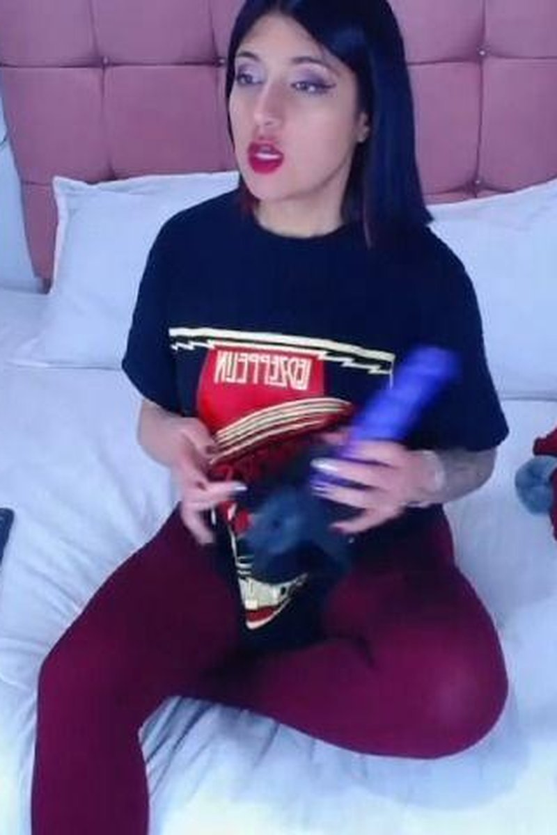 Deepthroat - Screenshot 1 of 4 - Blowjob