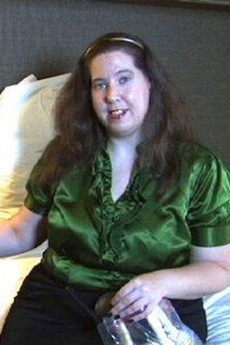 Sensual Wax Play: Basic Equipment - Screenshot 1 of 4 - BDSM