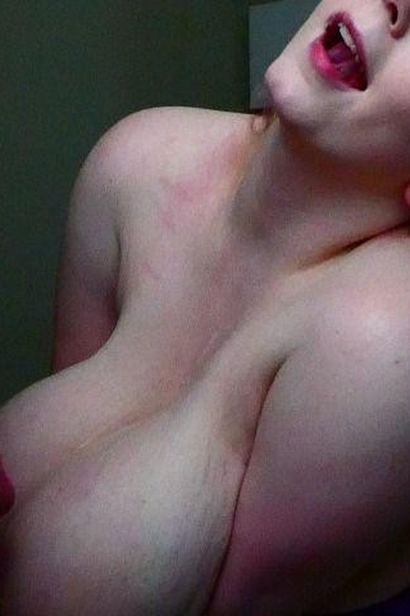 Titty-Quicky - Screenshot 1 of 4 - Big Dick