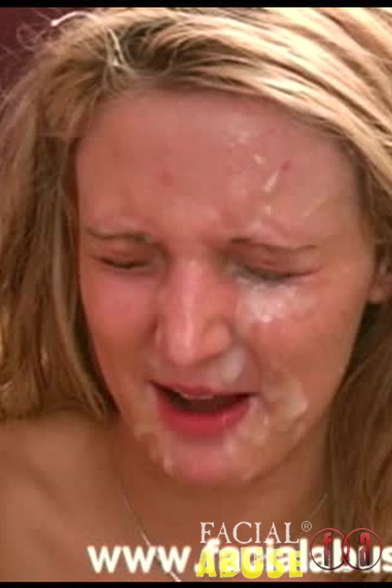 Erika - Screenshot 1 of 4 - Blowjob