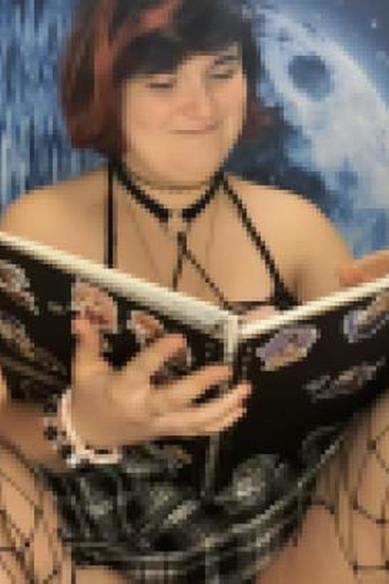 College Slut - Screenshot 1 of 4 - Alternative Girl
