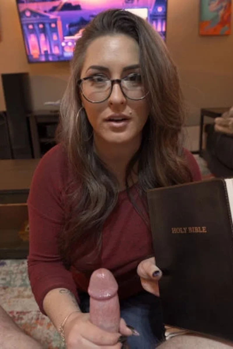 Bible Study with My Friends Hot Mom P 1 - Screenshot 1 of 4 - Cheating