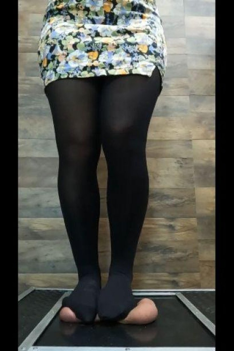 Black Stocking Cbt Marching - Screenshot 1 of 4 - Cockbox