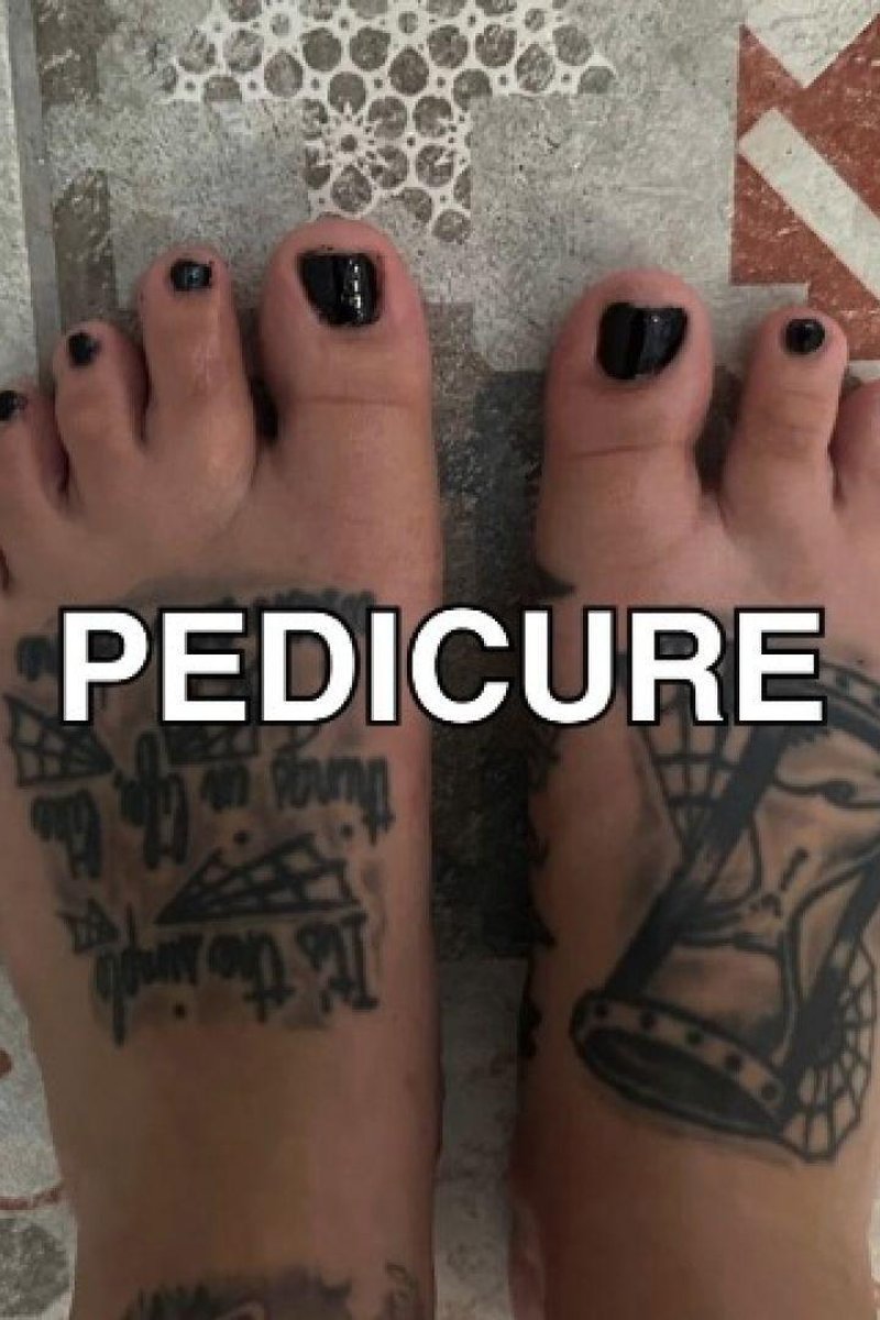 Pedicure - Screenshot 1 of 4 - Foot Fetish