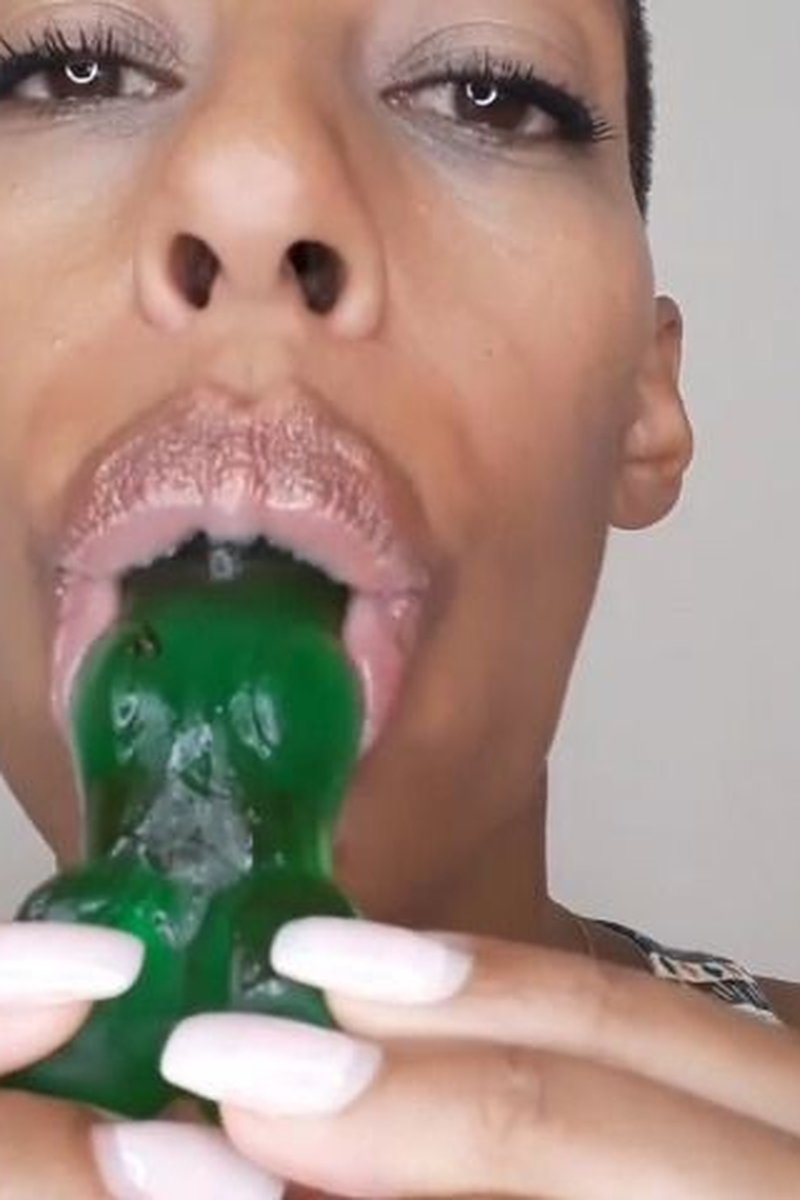 Gummy Bear Devoured Again - Screenshot 1 of 4 - Mouth Fetish