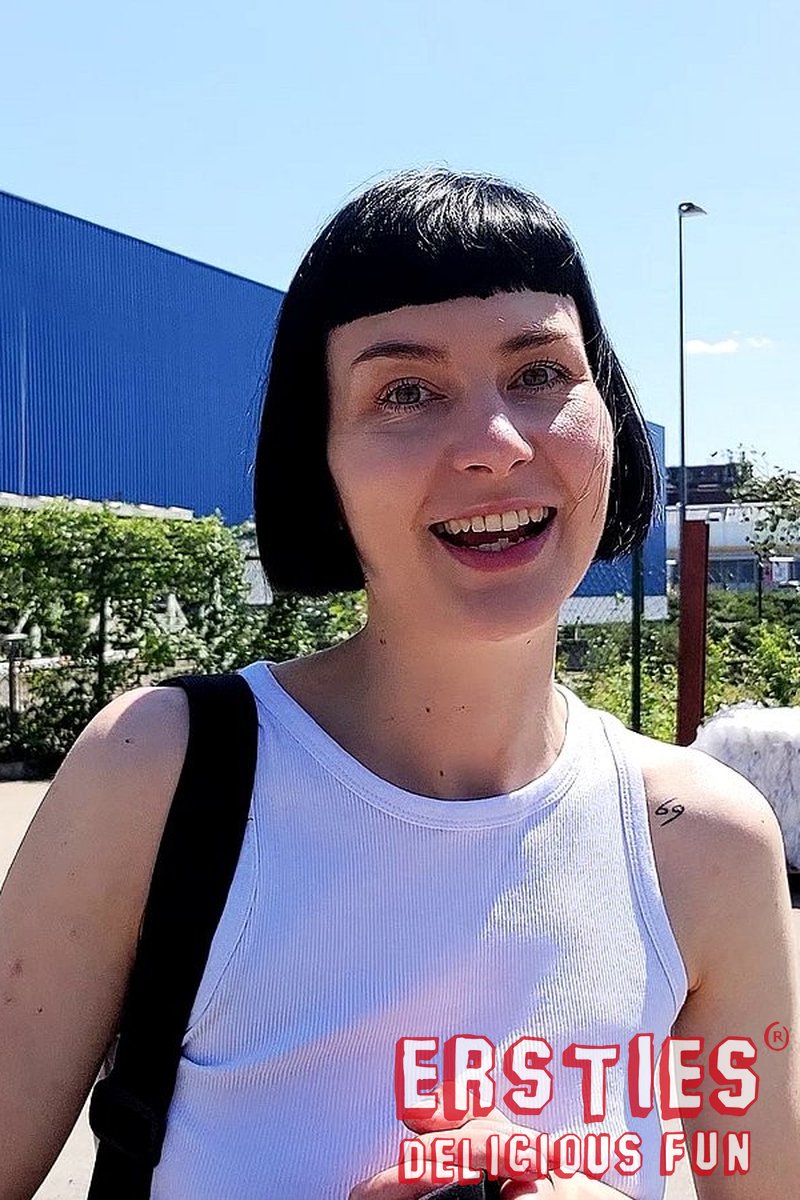 Quicky - Screenshot 1 of 4 - Brown Hair