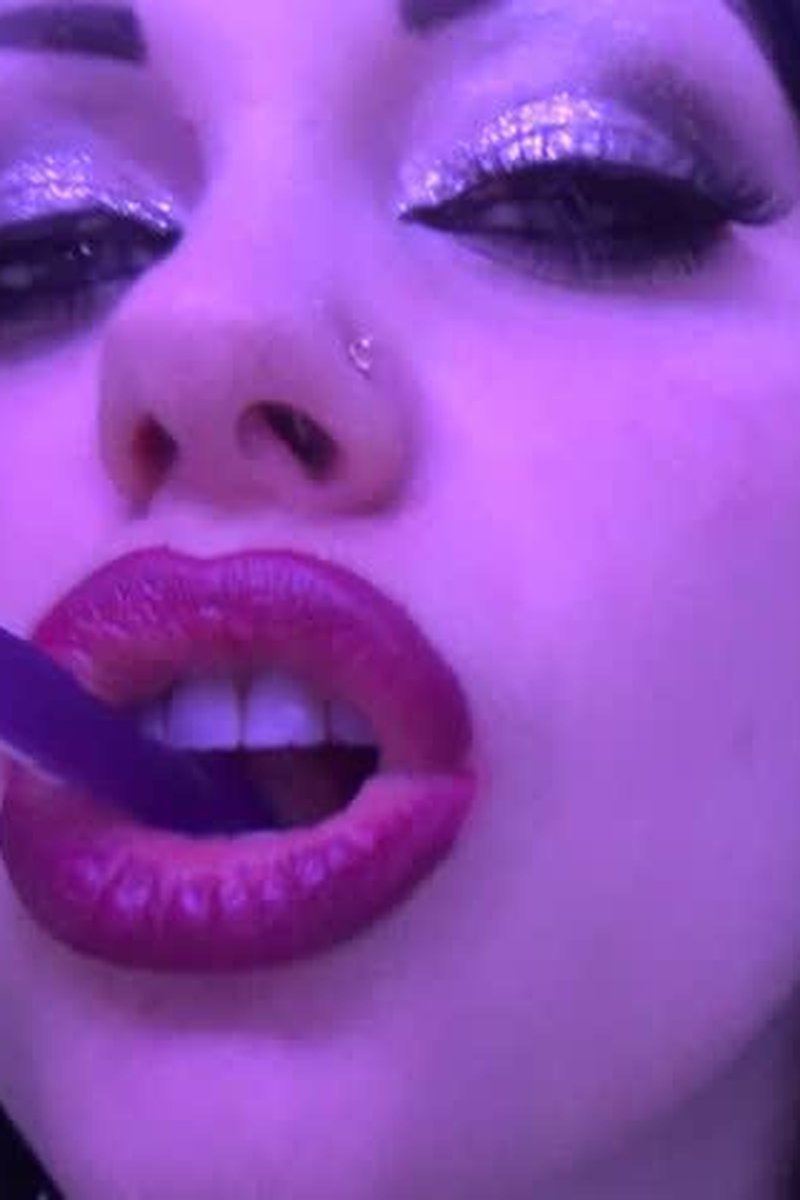 Snake Chomp! Vore - Screenshot 1 of 4 - Lipstick Fetish