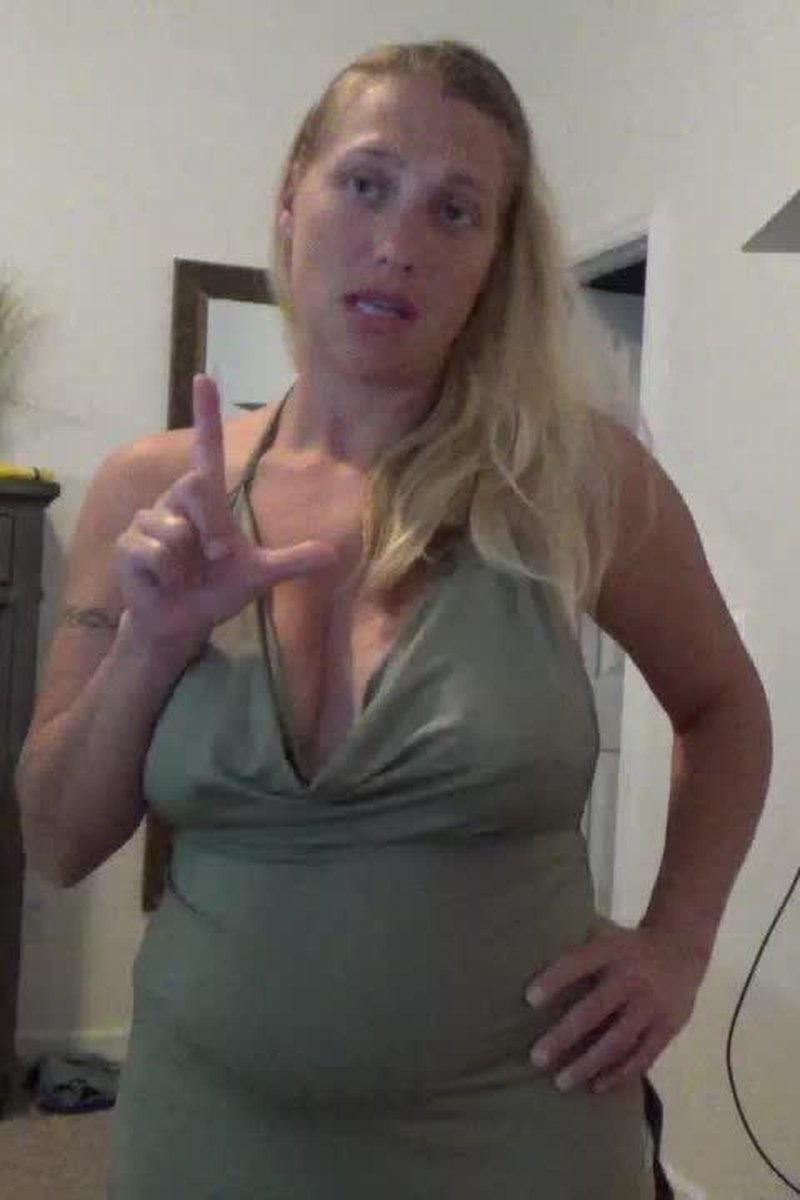 Loser - Screenshot 1 of 4 - Humiliation