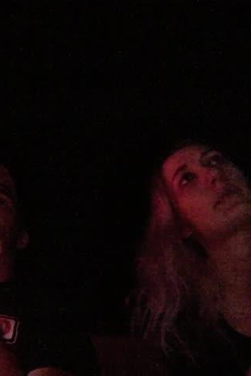 First Date - Screenshot 1 of 4 - Fingering