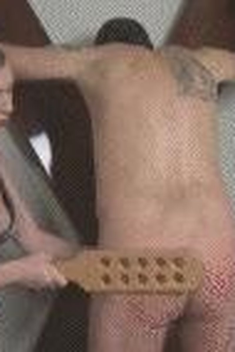Hamburger Ass - Screenshot 1 of 4 - Punishment