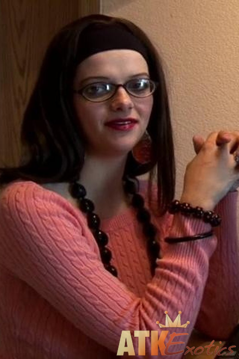 Amber Leah - Interview - Screenshot 1 of 4 - Amber Leah