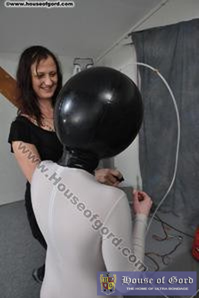 Inflated Coco Frog Squat - Screenshot 1 of 4 - Compression