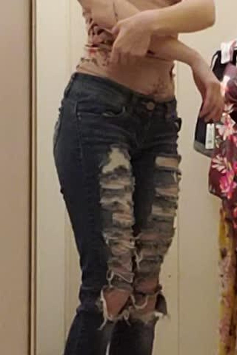 Changing Room Play - Screenshot 1 of 4 - Glasses