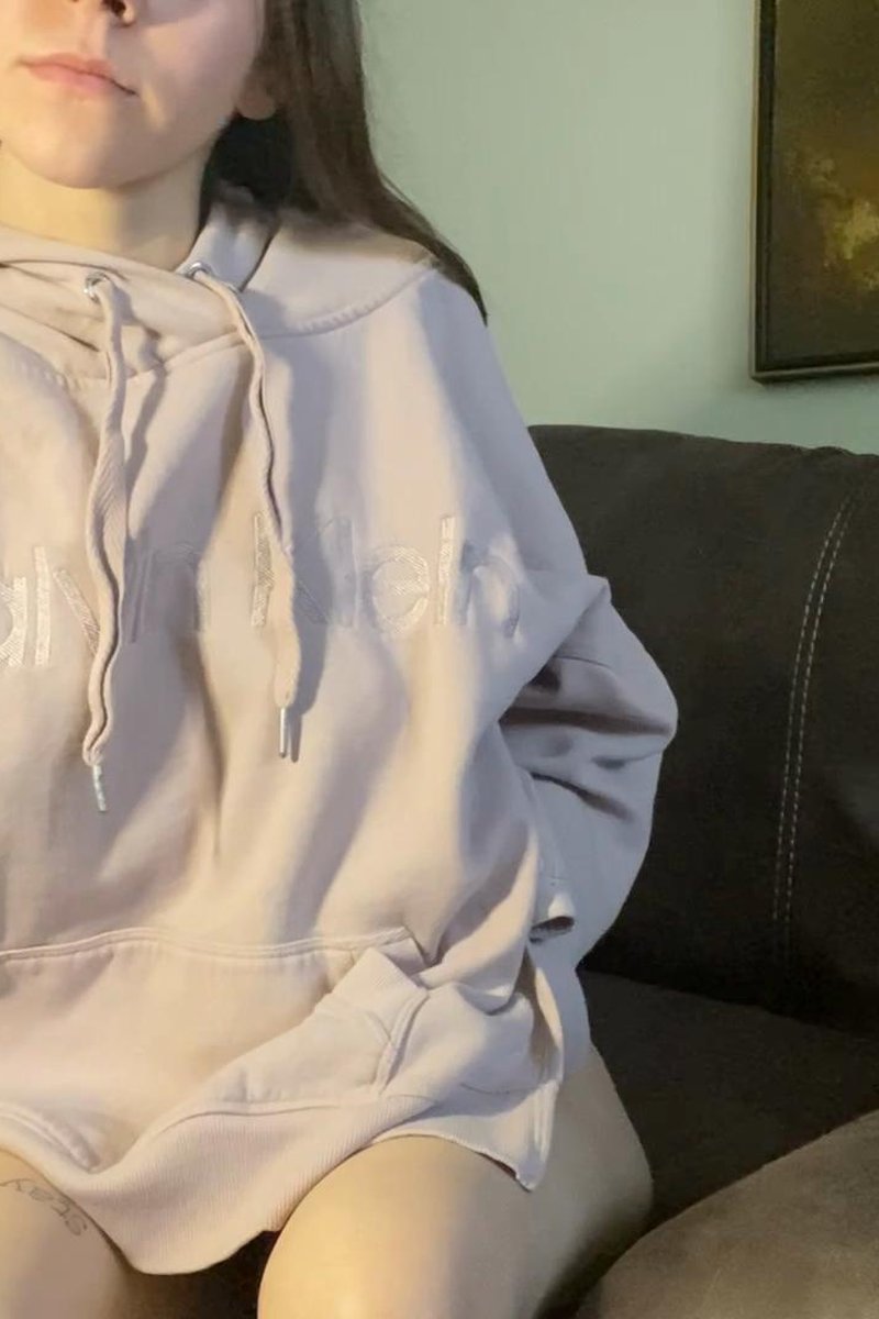 Teasing Myself - Screenshot 1 of 4 - Babes