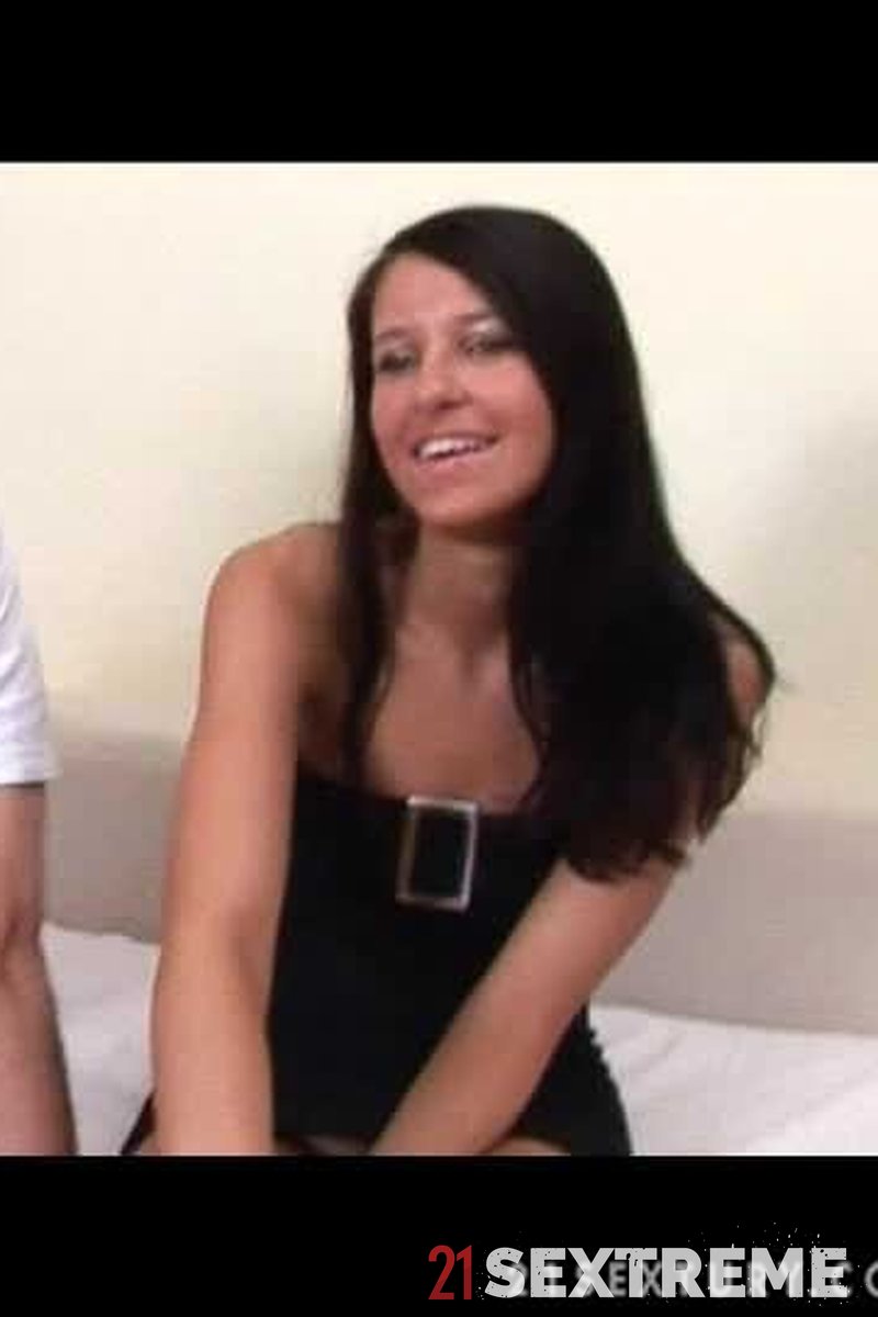 Teaching Yulia - Screenshot 1 of 4 - Amateur