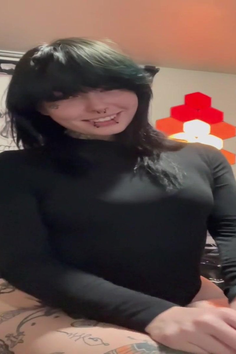 JOI - Screenshot 1 of 4 - Babes