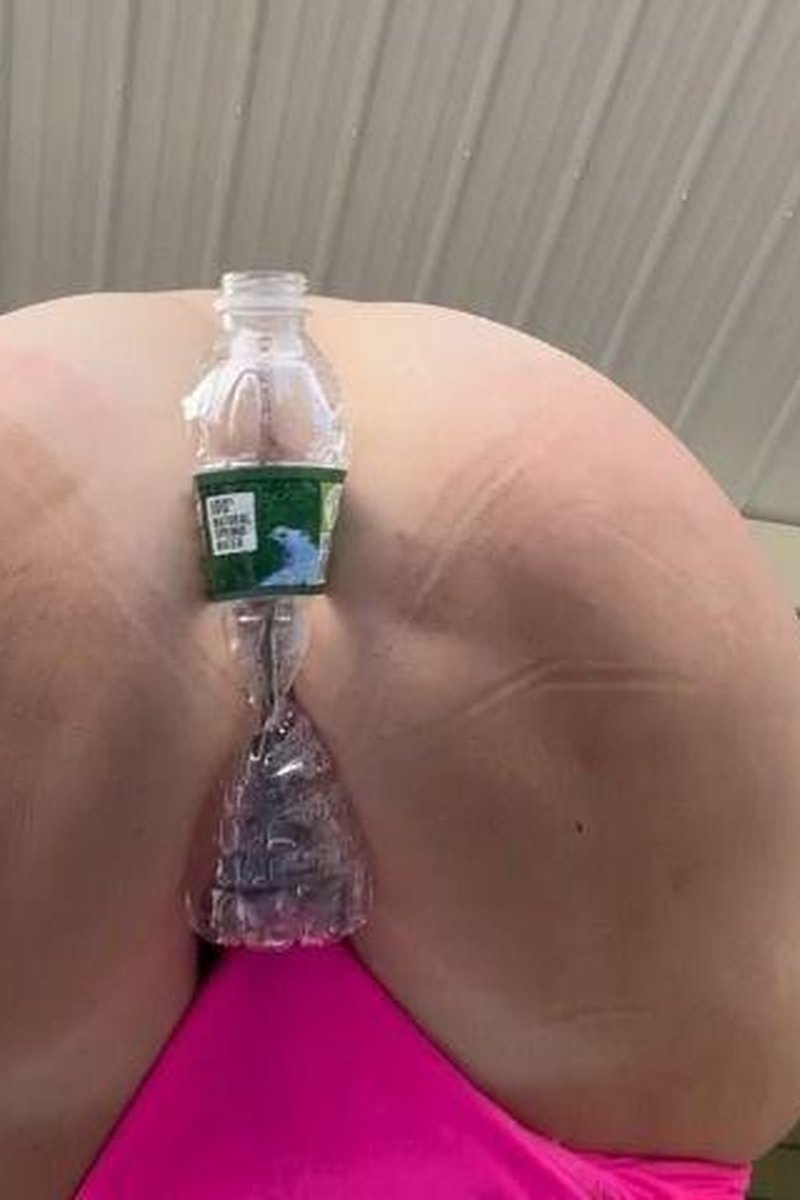 Flatten That - Screenshot 1 of 4 - Ass Worship