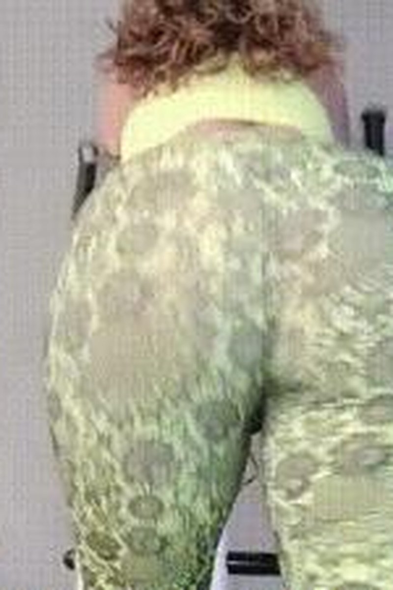 Booty Training - Screenshot 1 of 4 - Ass Fetish