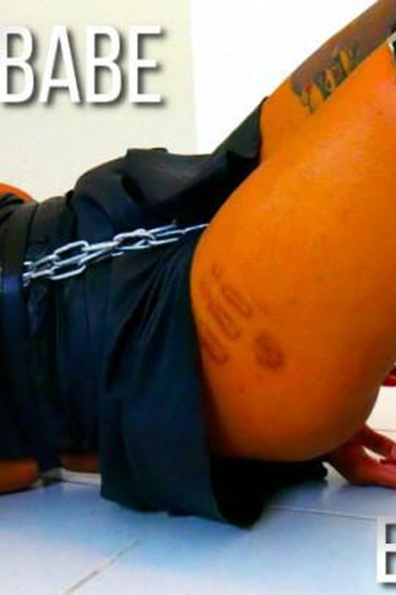 Leather Babe Bound - Screenshot 1 of 4 - Bondage