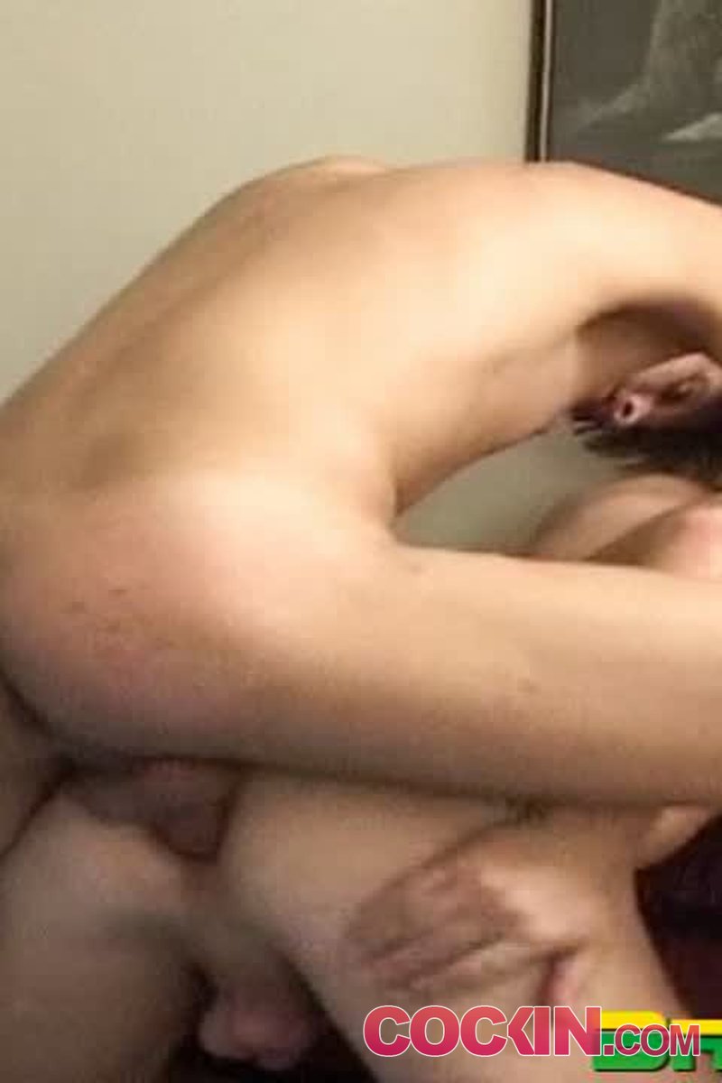 Twinks Bareback - Screenshot 1 of 4 - Big Dick