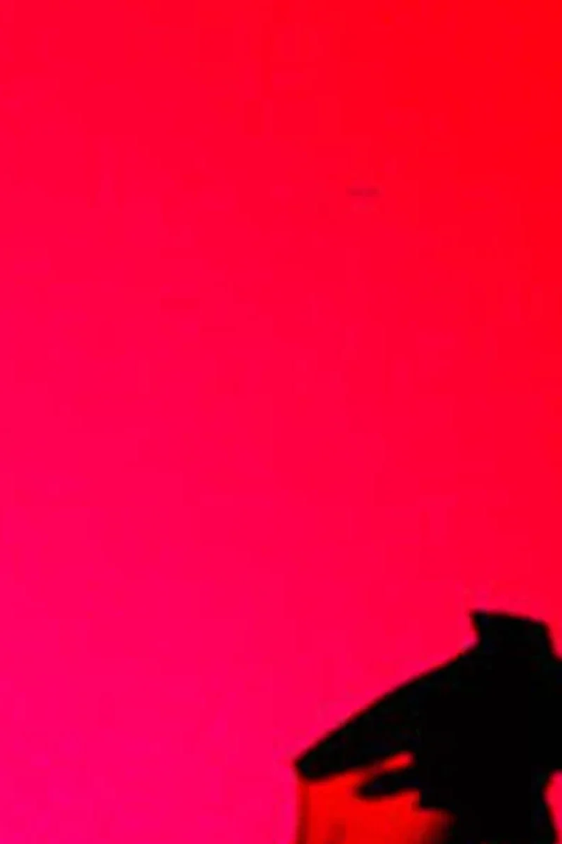 Cabaret - Screenshot 1 of 4 - Emilia Ren