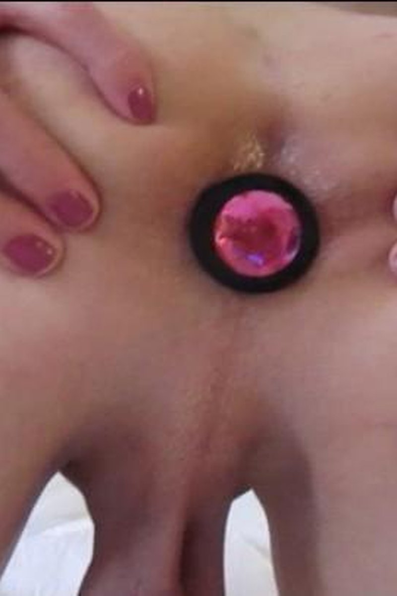 Buttplug & BJ - Screenshot 1 of 4 - Anal
