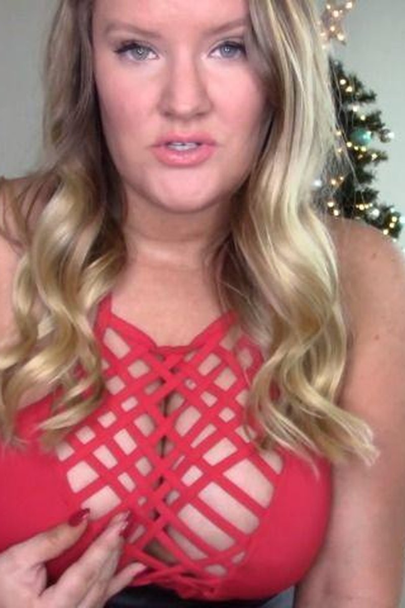 December Devotion - Screenshot 1 of 4 - Addiction Fetish