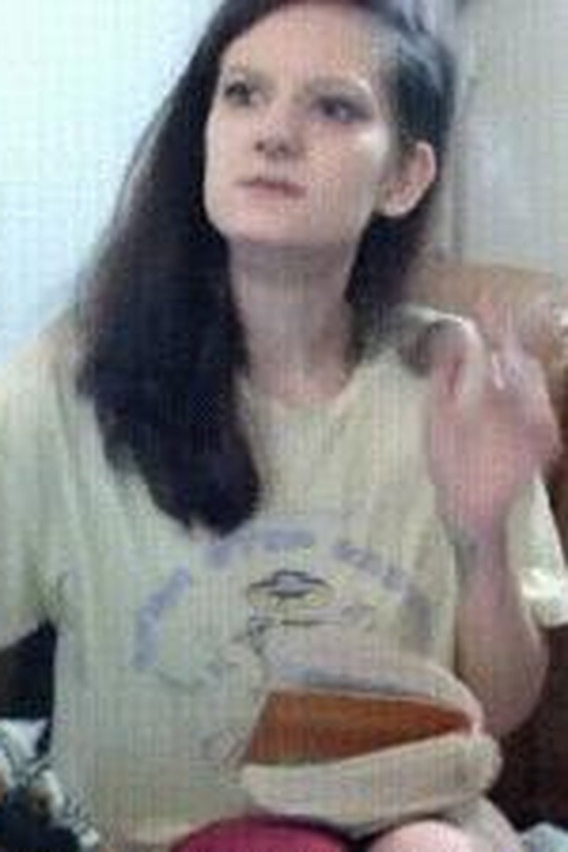 Controlled Live 21 - Screenshot 1 of 4 - Camgirl