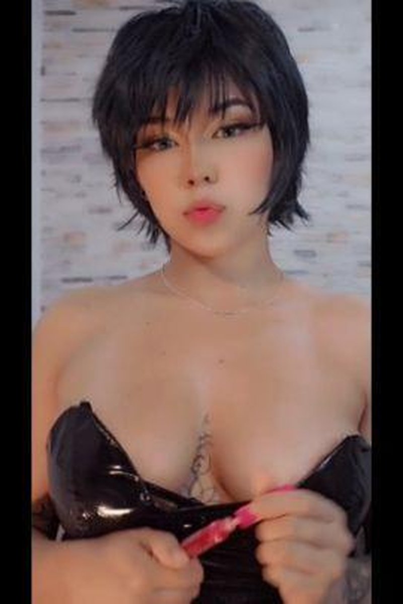 Makeup Time - Screenshot 1 of 4 - Babes