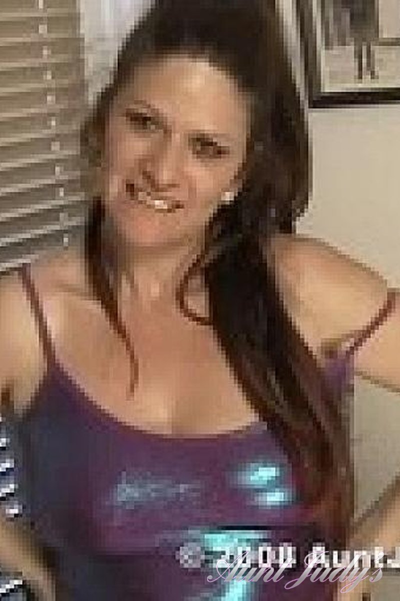 6 Clips - Screenshot 1 of 4 - Kylie Kyl026