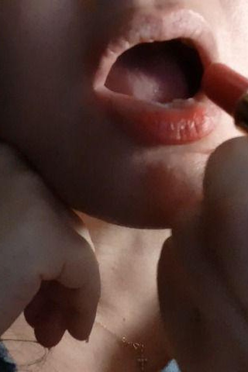 Venomous Lips - Screenshot 1 of 4 - Lipstick Fetish