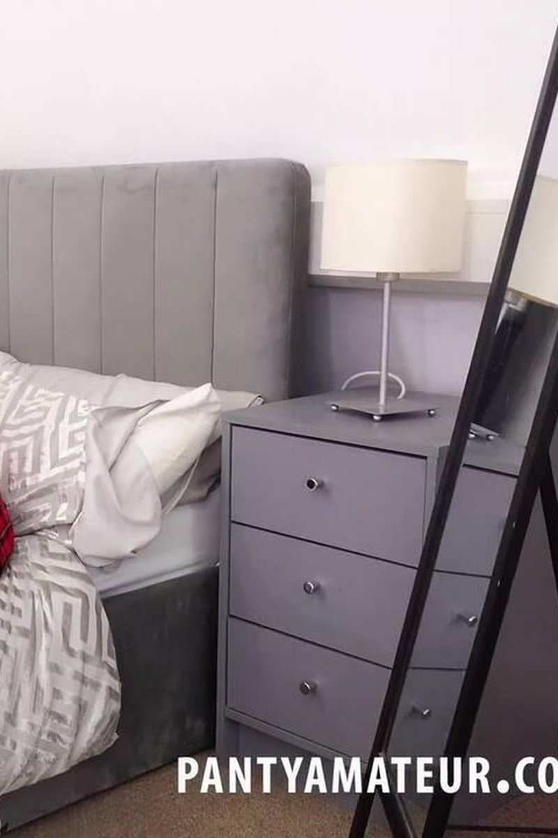 Helen Stephens - Screenshot 1 of 4 - Bedroom