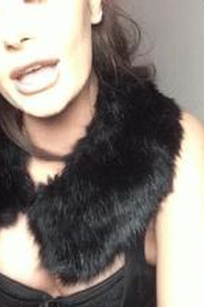 Mesmerised - Screenshot 1 of 4 - Bitch