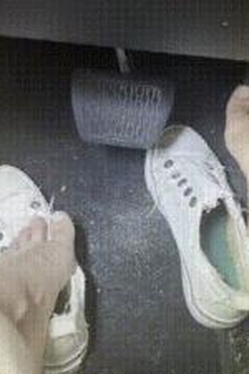Barefoot Driving - Screenshot 1 of 4 - Barefoot